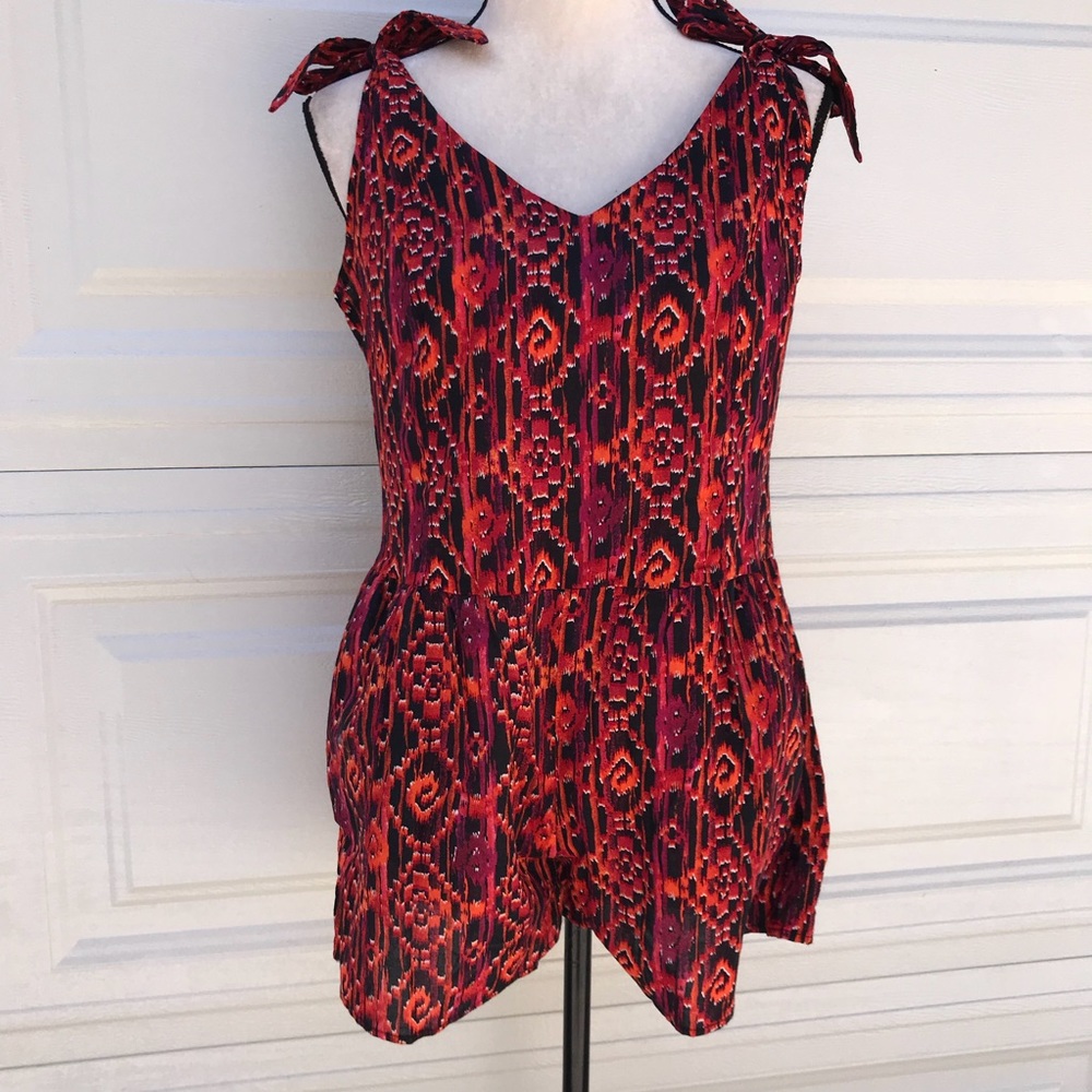Adorable romper shorts - Picture 2 of 7
